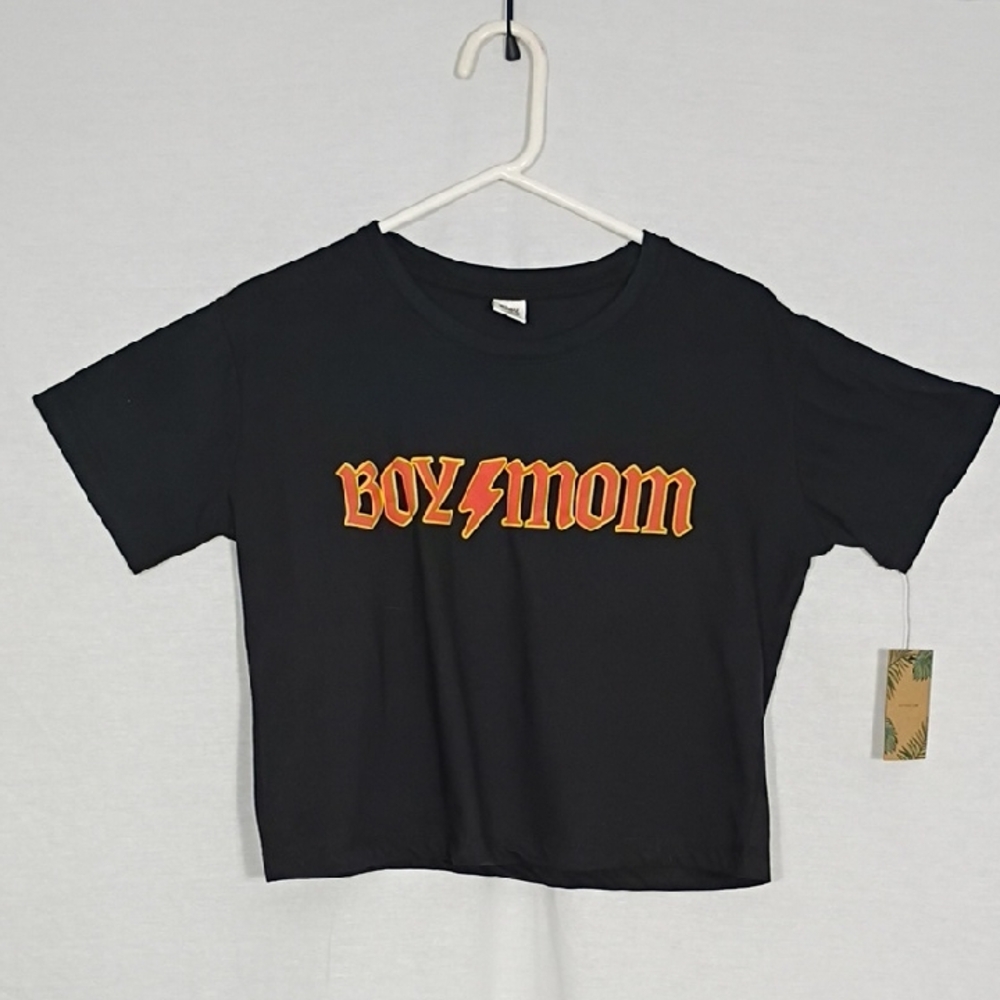 NWT Day Break Boy Mom Black Cropped T-Shirt Womens Size Small Rock